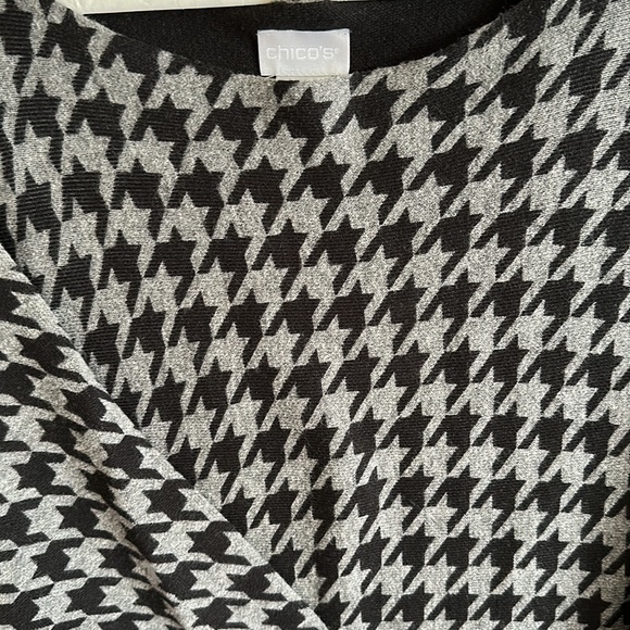 🩶 NEW. NWOT. Chicos Herringbone print sweater. US size Large/Chicos size 2. - Picture 2 of 8
